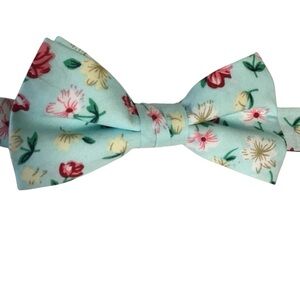 Rooster bow tie 13.5”-18” spring flowers mint green floral LIKE NEW Derby Oaks